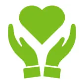 Schizzo verde delle mani che tengono cuore su una priorità bassa bianca